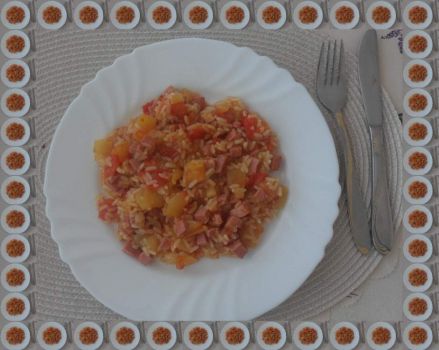 Solve Rýžové lečo... Rice lecho ... jigsaw puzzle online with 12 pieces