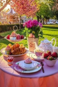 Morning Tea & Cupcakes in Paris, France