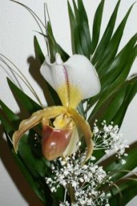 Kytice s orchidejí