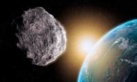 A giant asteroid will fly by Earth this weekend