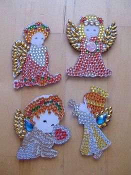 Solve Crafts - Crystal Art / Diamond Painting - Seasonal - Christmas -  Angels Keyrings or Tree Ornaments jigsaw puzzle online with 20 pieces