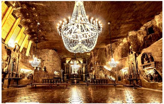 Solve Solný důl Wieliczka-Polsko jigsaw puzzle online with 54 pieces