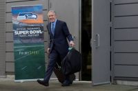 Coach Pete Carroll on his way to a Re-peat!!