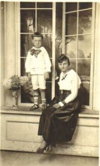 Mabel Bell Barr Keenan and son Kenneth