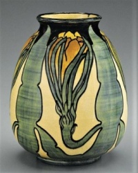 4 NEWCOMB POTTERY PIECES TODAY - Roberta Beverly Kennon (1877-1931) designed and decorated for Newcomb Pottery, New Orleans, 1901.