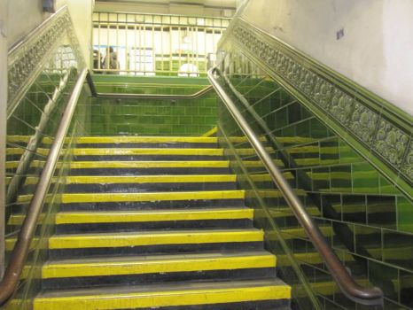 London Underground, Elephant & Castle Stairs