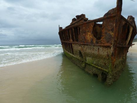 Shipwreck & Storm - Fraser Island