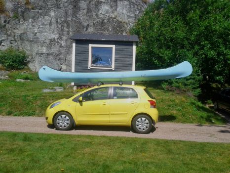 Big canoe, small car...
