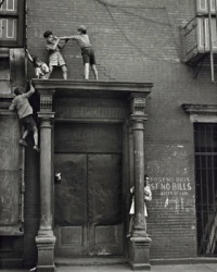 Kids playing, New York, 1940s