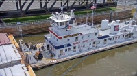 Lock 19, towboat  Richard E. Waugh