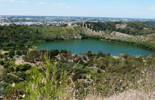 Valley Lake, Mt  Gambier