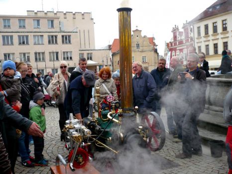 Parní­ stroj - The steam engine