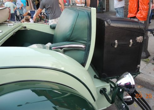 a rumble seat and a trunk