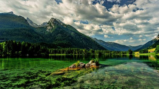 Solve Hintersee Lake - Ramsau, Germany jigsaw puzzle online with 336 pieces