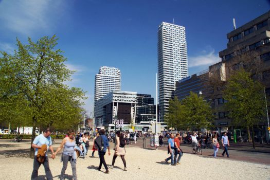 Solve Den Haag Central(Holland jigsaw puzzle online with 96 pieces