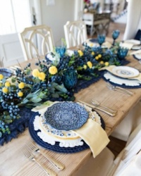 Blue and Yellow Tablescape