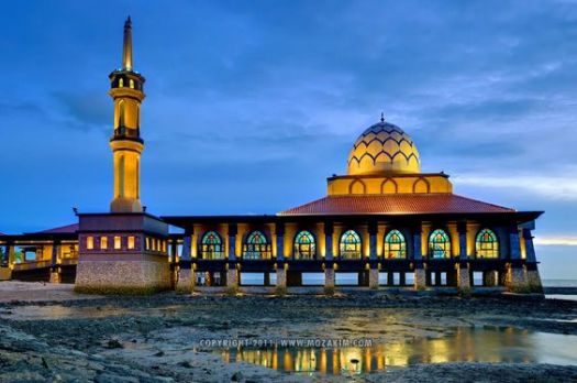 Jigsaw Puzzle Masjid Al Hussain Kuala Perlis The Floating Mosque Of Perlis Malaysia 54 Pieces Jigidi