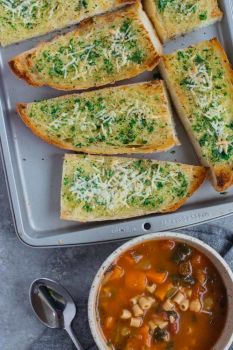 Olive Oil And Herbs Garlic Bread with Minestrone Soup