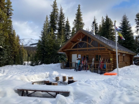 Alpine ski Hut