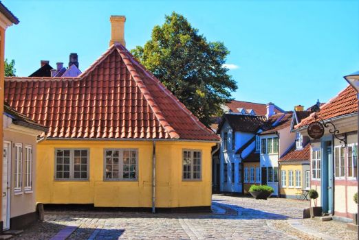 Solve Hans Christian Andersen's Childhood Home jigsaw puzzle online ...