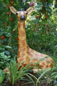 Giraffe Garden Statue