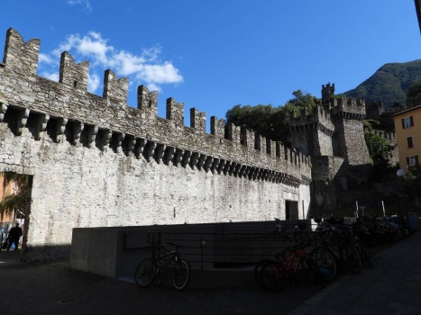 alte Stadtmauer Bellinzona CH