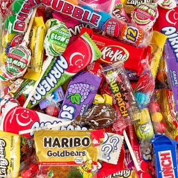 Solve Candy chaos jigsaw puzzle online with 182 pieces