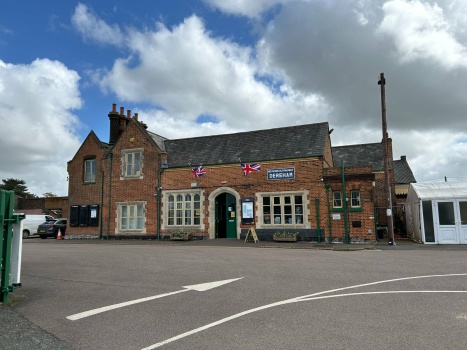 Solve Mid Norfolk Railway Station in Dereham jigsaw puzzle online with ...