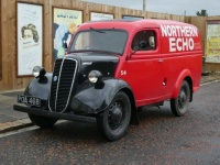 1954 Fordson E83w Van