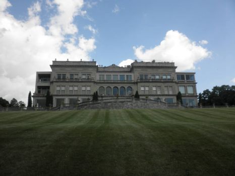 Walking  Around The Lake  - Stone Mansion