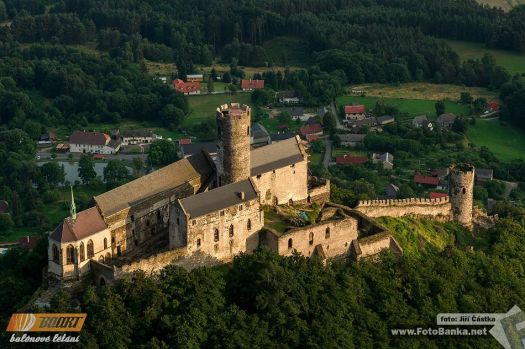 Замок бездез чехия фото Jigsaw Puzzle 54 pieces Královský hrad Bezděz ČR Jigidi