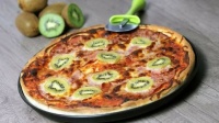 Kiwi on pizza - An Italian dies