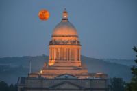 Full Moon over Kentucky Capitol Bldg, Frankfort