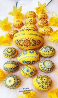 Gorgeous Holiday eggs