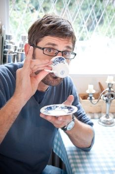 Louis Theroux with tea