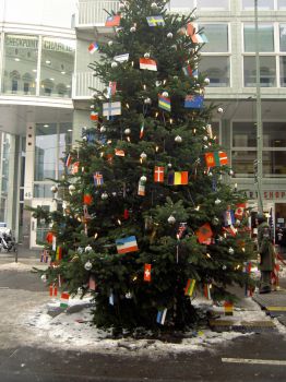 Christmas tree at Checkpoint Charly in Berlin