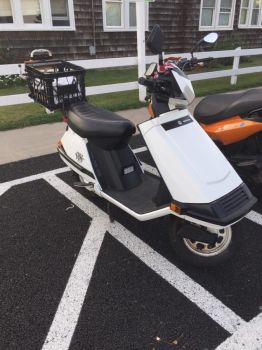 Spotted in Bethany Beach, Delaware. A Honda Elite 80 cc scooter.