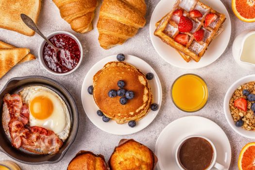 Solve Breakfest Feast jigsaw puzzle online with 442 pieces