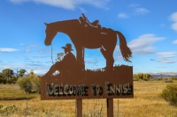 "WELCOME TO ENNIS"