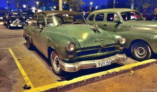 1952 Chrysler and 1952 Chevy - Cars in Cuba - Auta na Kubě