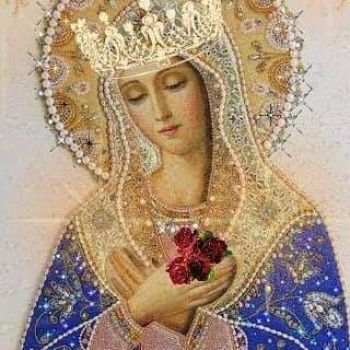Solve Mother Mary jigsaw puzzle online with 25 pieces