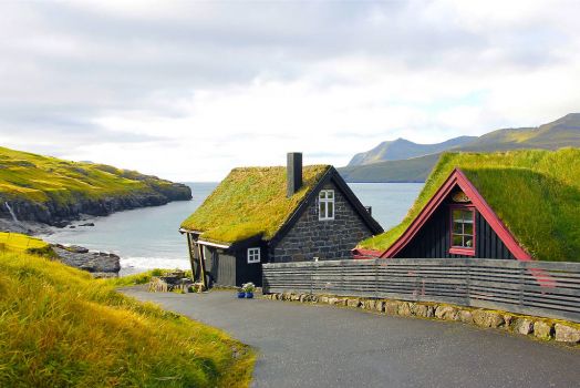 Grass-Roofed-Homes-Leynar-Faroe-Islands