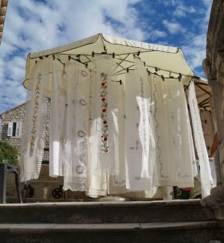 Lace for sale, Dubrovnik